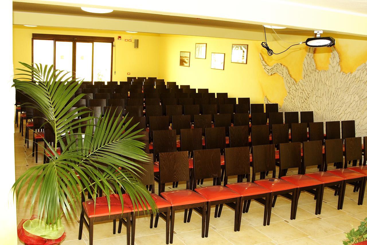 Su Soi Guest House Cabras Ngoại thất bức ảnh